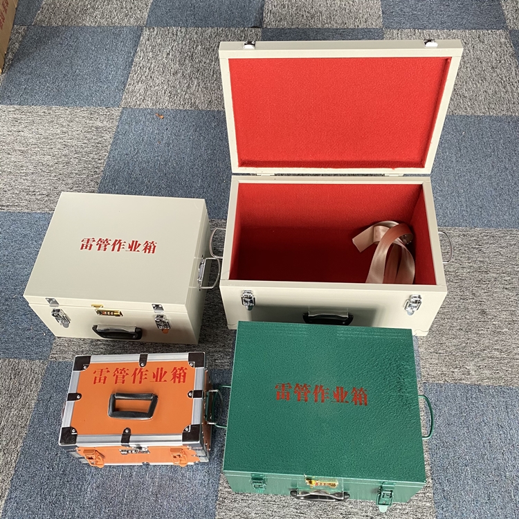 灵山爆破工程作业箱如何选择？玻璃钢与传统材质的全面对比